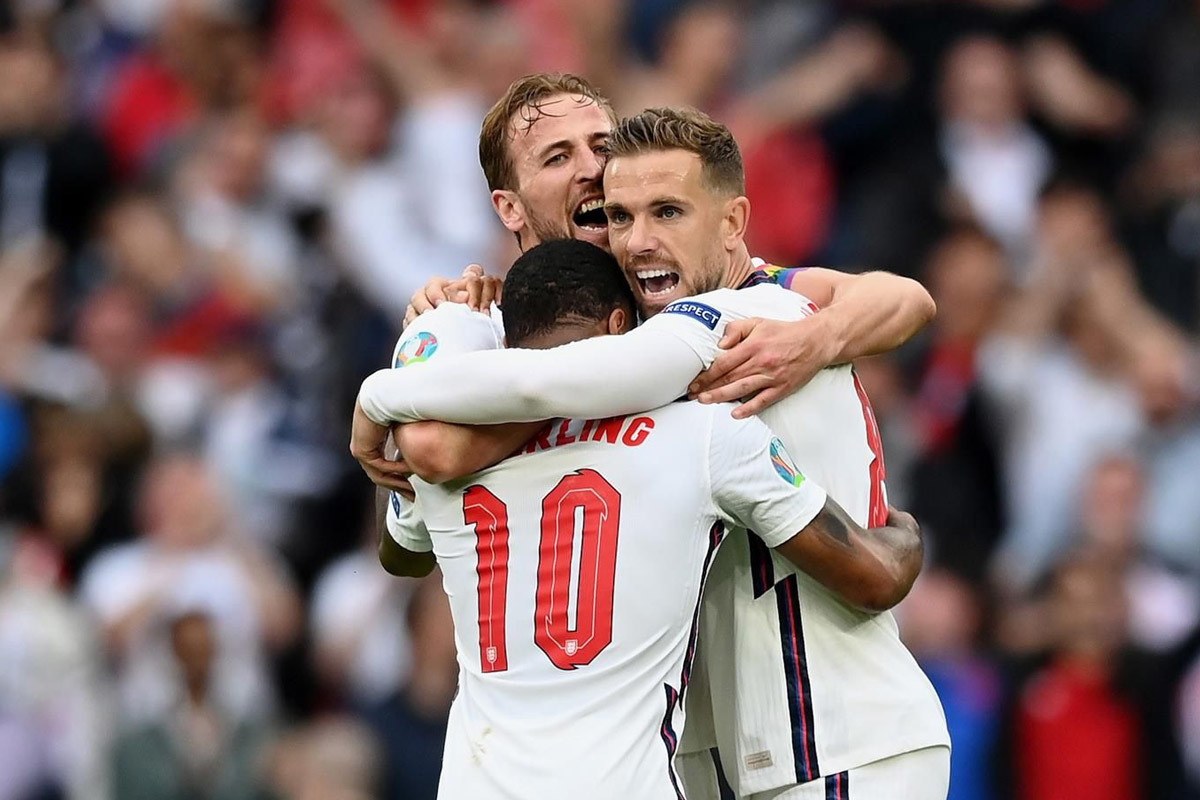 Tiền đạo Harry Kane :"toàn đội đang nỗ lực hết mình để hướng tới sân Wembley"