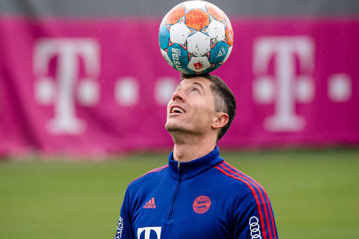 Top 9 cầu thủ ghi nhiều bàn thắng nhất thế giới – Top 8 Robert Lewandowski.jpg